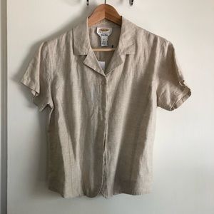 Button-up petites linen short-sleeved top